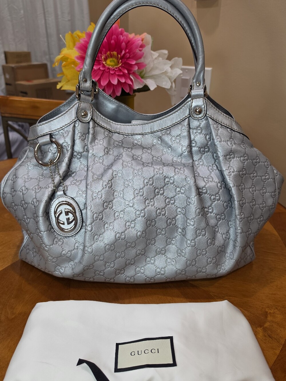 Gucci Sukey XL Silver Guccissima Monogram Shoulder Bag with GG Charm - Picture 1 of 16